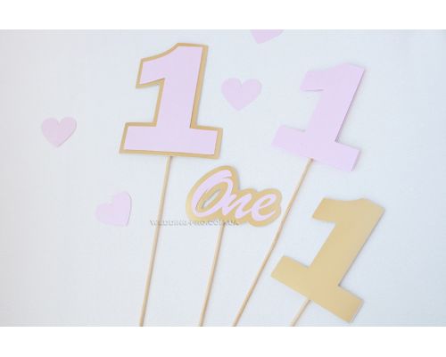 Фотобутафорія "One Year"